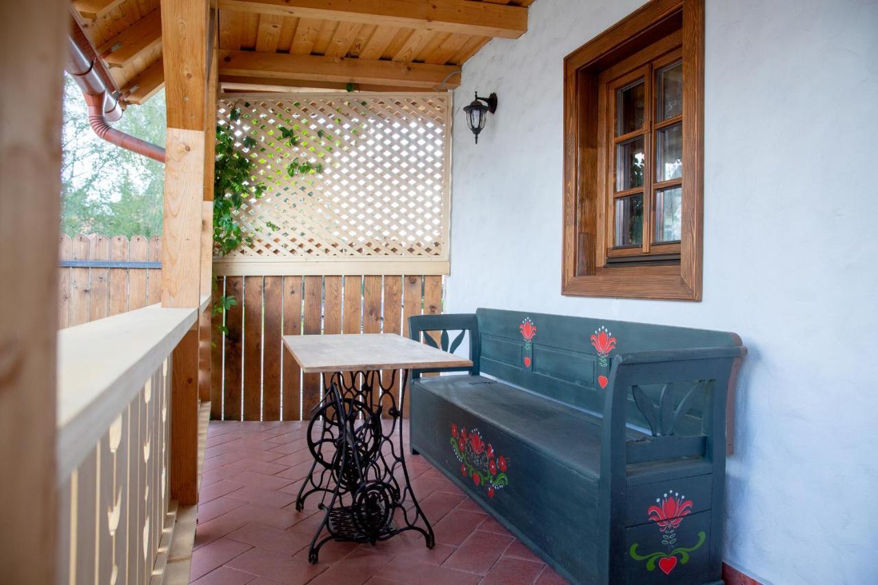 Pepi Vendeghaz - Casa De Oaspeti Pepi Joseni  Exterior photo