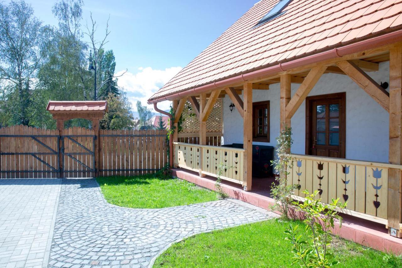 Pepi Vendeghaz - Casa De Oaspeti Pepi Joseni  Exterior photo